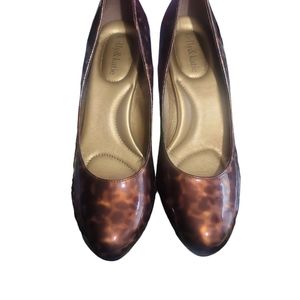 Kelly & Katie Brown/Bronze Tortoise Pumps Size 91/2 Brand New